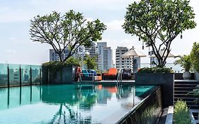 Muu Bangkok, Small Luxury Hotels Of The World